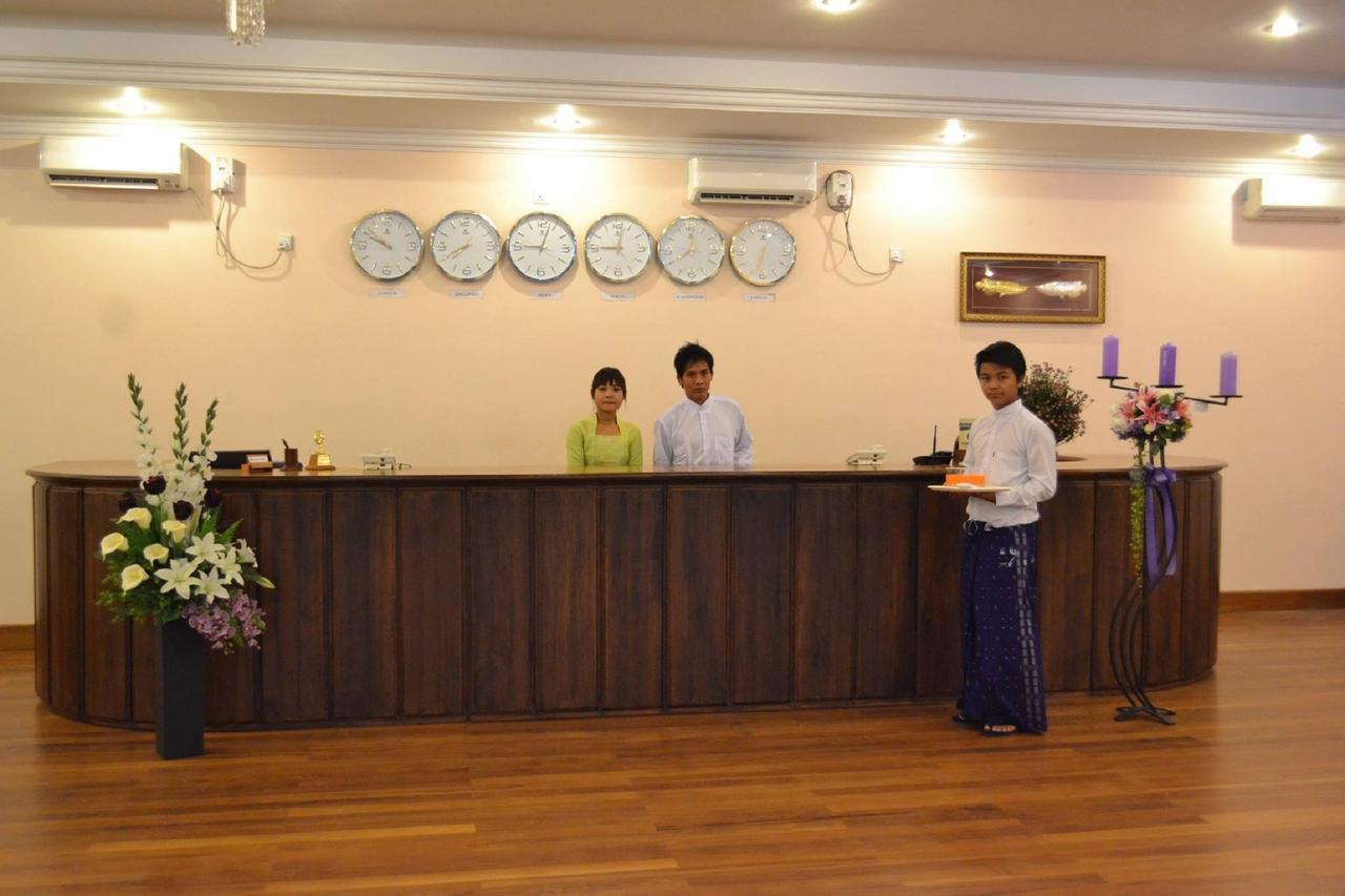 Famous Hotel 勃固 外观 照片