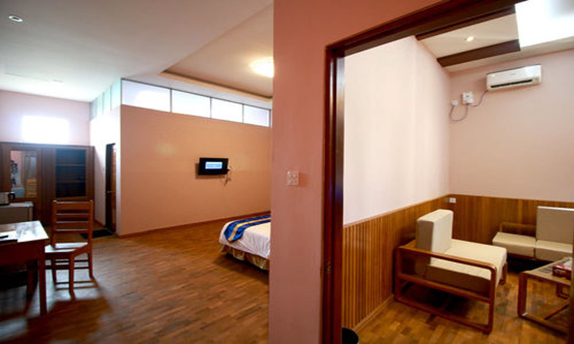 Famous Hotel 勃固 外观 照片